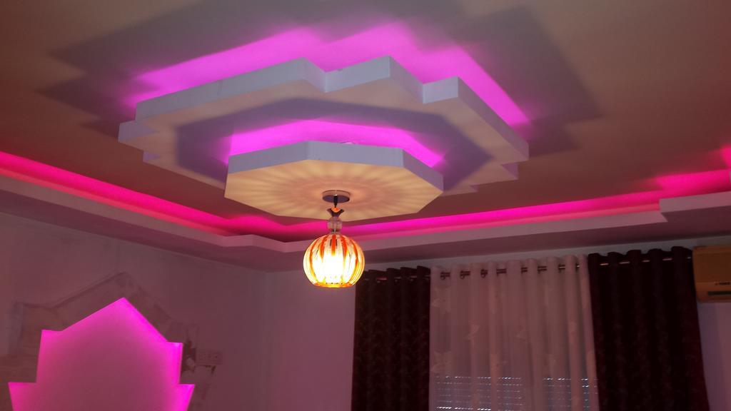 Hotel Buza New Shtoj エクステリア 写真